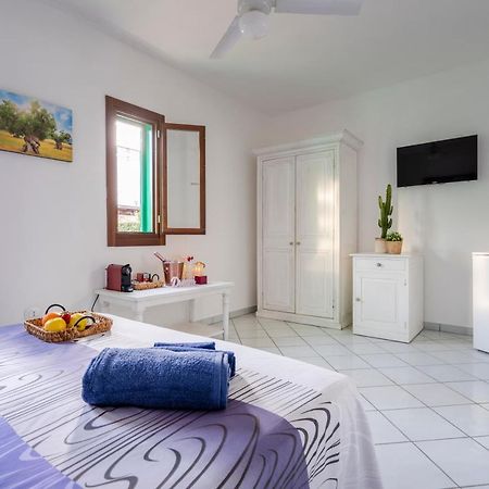 Le Tre Sirene Bed & Breakfast ปอร์โตเชซาเรโอ ภายนอก รูปภาพ