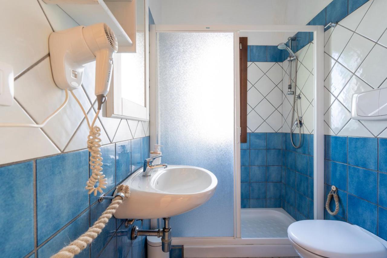 Le Tre Sirene Bed & Breakfast ปอร์โตเชซาเรโอ ภายนอก รูปภาพ