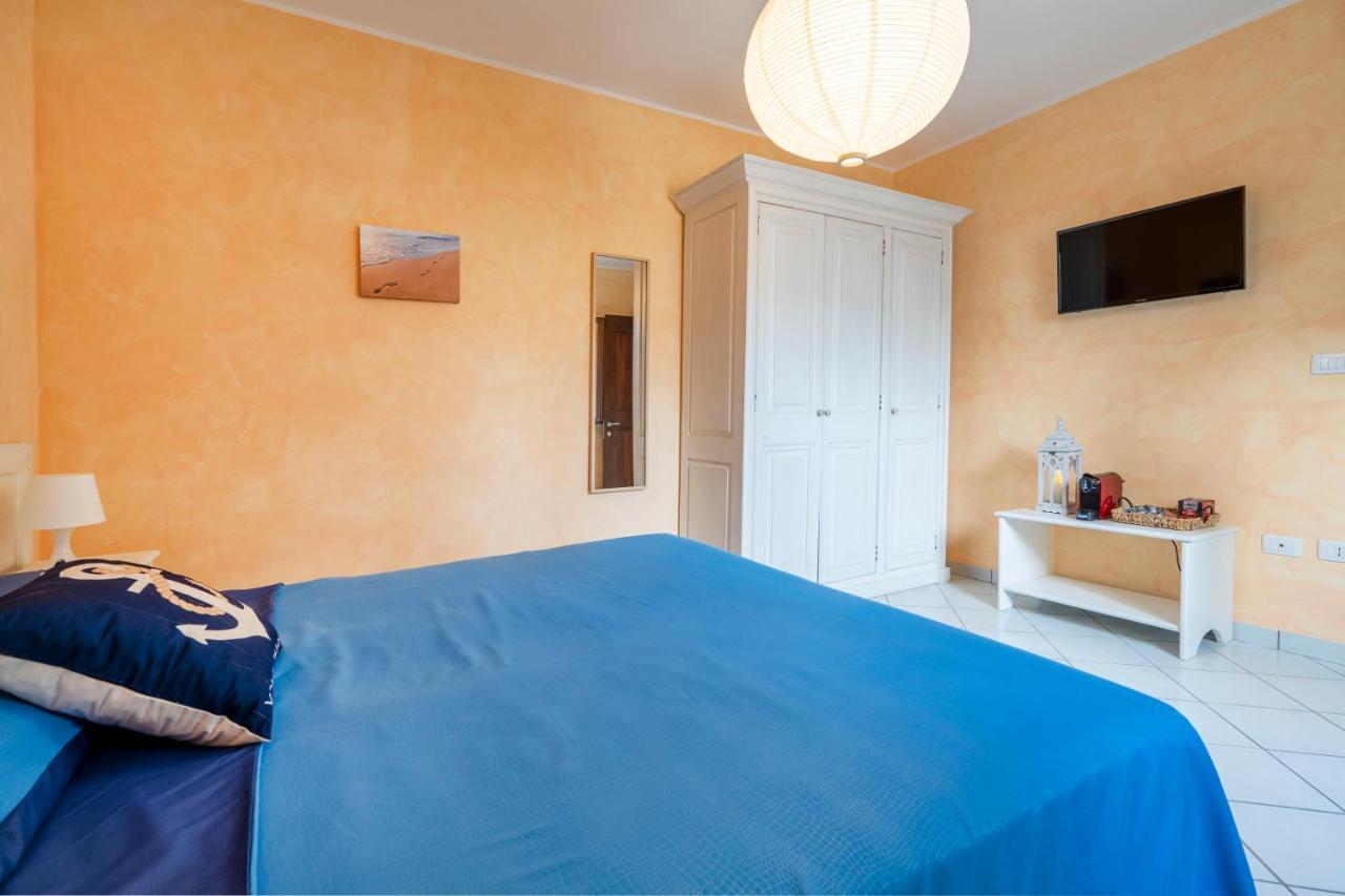 Le Tre Sirene Bed & Breakfast ปอร์โตเชซาเรโอ ภายนอก รูปภาพ