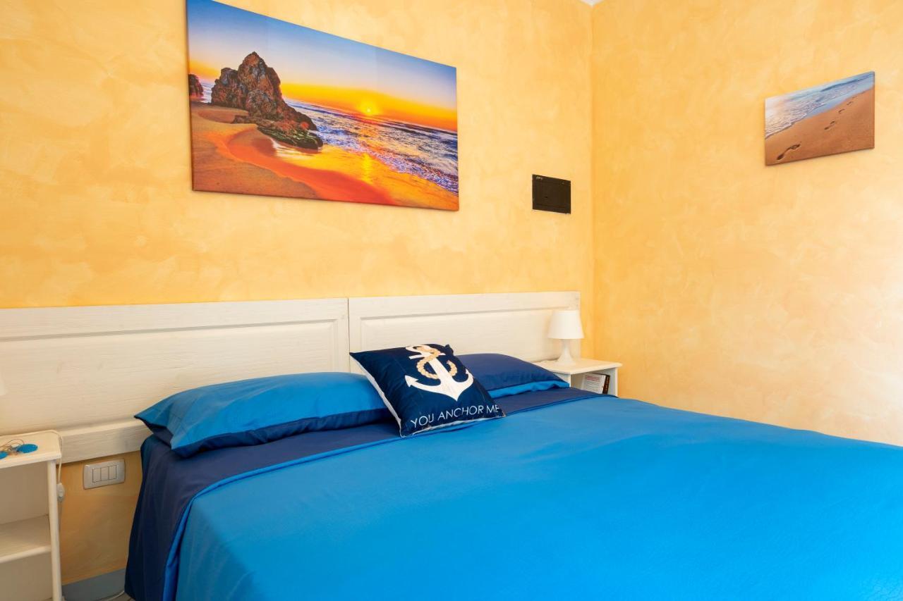 Le Tre Sirene Bed & Breakfast ปอร์โตเชซาเรโอ ภายนอก รูปภาพ